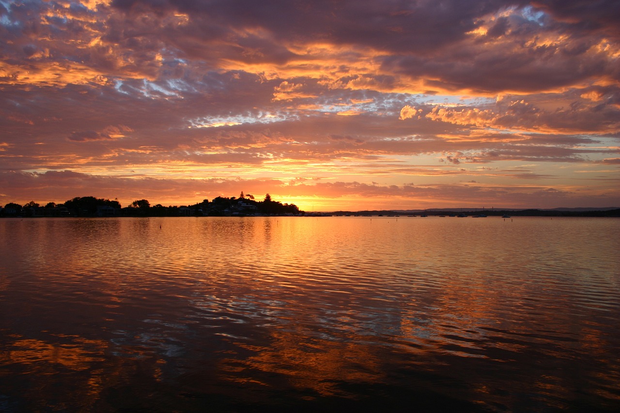 lake, sunset, silhouette-71208.jpg